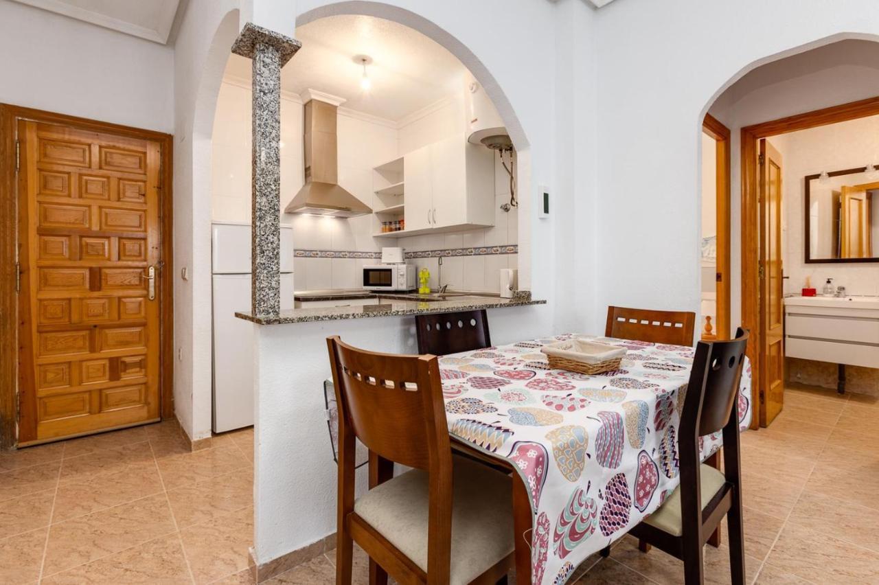 Bonito Apartamento De Dos Habitacion Y Piscina Torrevieja Esterno foto
