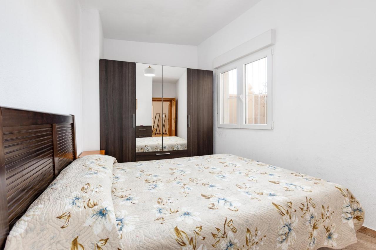 Bonito Apartamento De Dos Habitacion Y Piscina Torrevieja Esterno foto